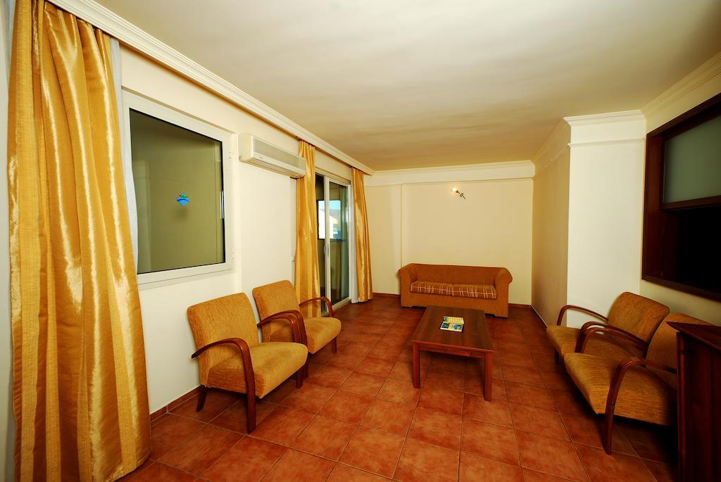 Luna Beach Deluxe Hotel Marmaris Room photo